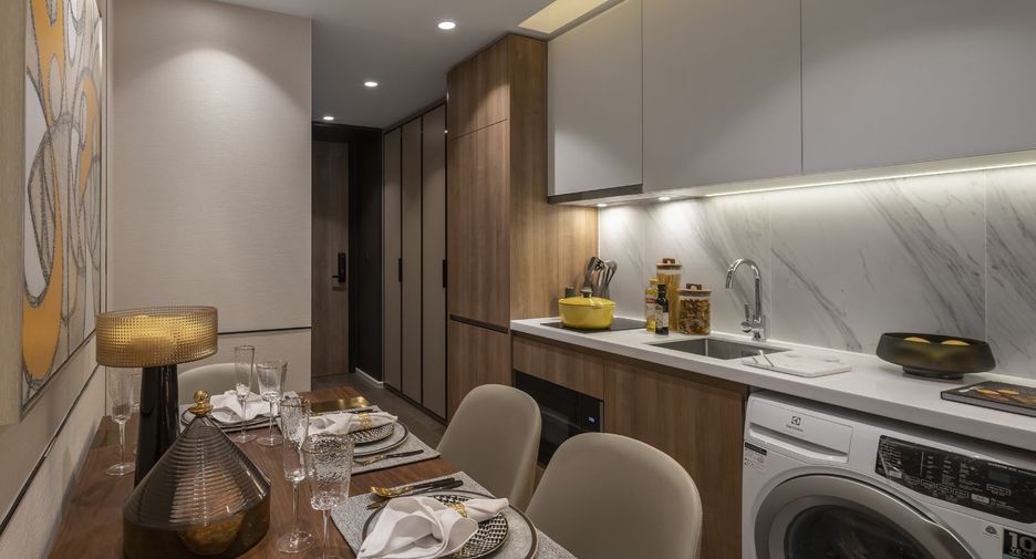 For sale 1 Beds condo in Khlong Toei, Bangkok