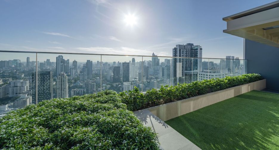For sale 1 Beds condo in Khlong Toei, Bangkok