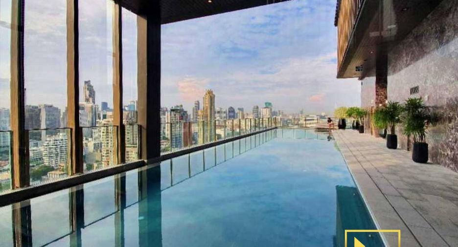 For rent 2 bedrooms condo in Watthana, Bangkok