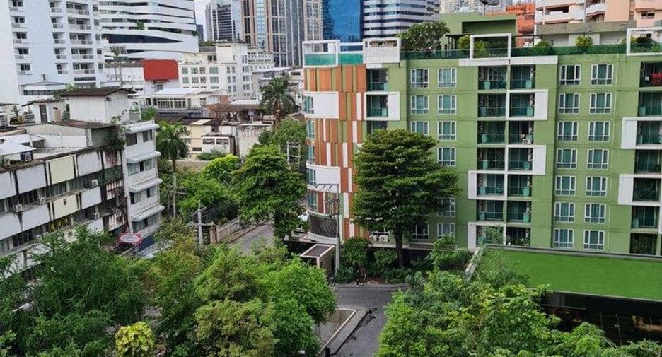 For rent 2 bedrooms condo in Watthana, Bangkok