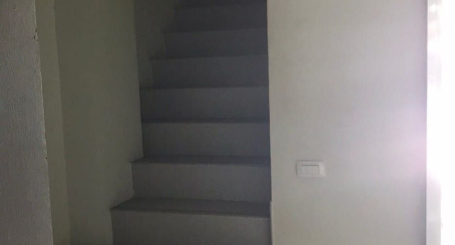 For rent 6 bedrooms retail Space in Mueang Phuket, Phuket