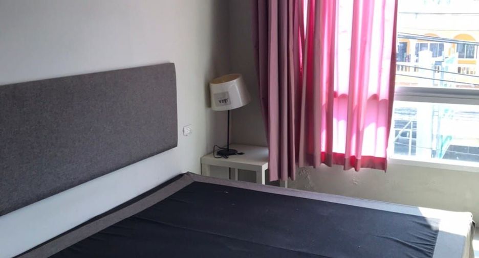 For rent 6 bedrooms retail Space in Mueang Phuket, Phuket