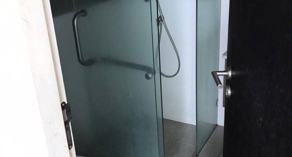 For rent 6 bedrooms retail Space in Mueang Phuket, Phuket