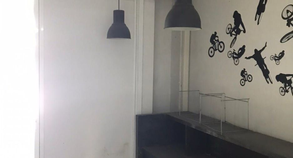 For rent 6 bedrooms retail Space in Mueang Phuket, Phuket