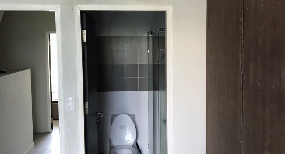 For rent 6 bedrooms retail Space in Mueang Phuket, Phuket
