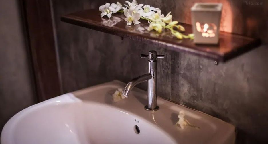 For sale 15 bedrooms hotel in Ko Pha-ngan, Surat Thani
