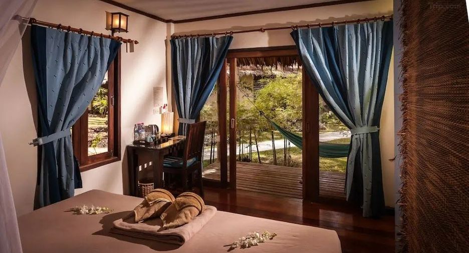 For sale 15 bedrooms hotel in Ko Pha-ngan, Surat Thani