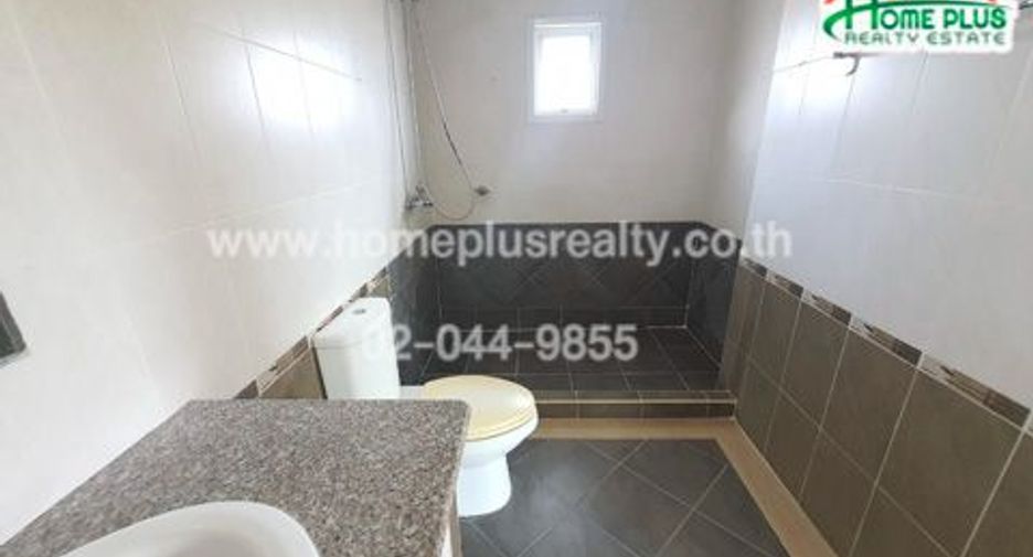 For sale 4 bedrooms house in Bang Lamung, Chonburi