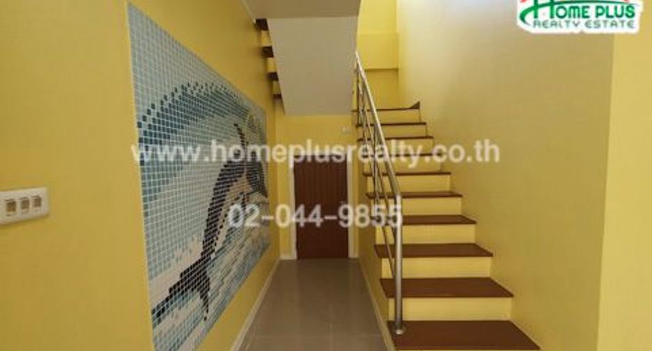 For sale 4 bedrooms house in Bang Lamung, Chonburi