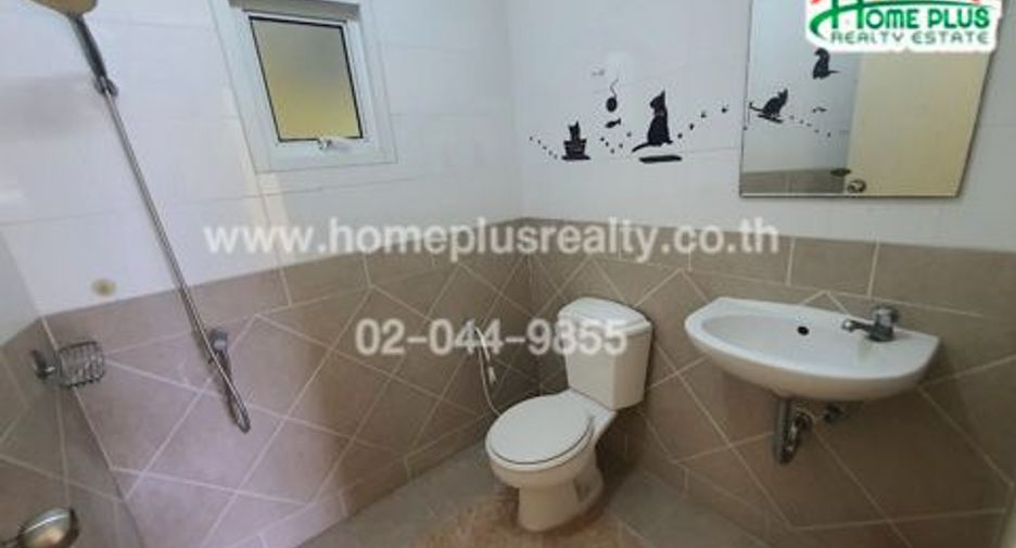 For sale 4 bedrooms house in Bang Lamung, Chonburi