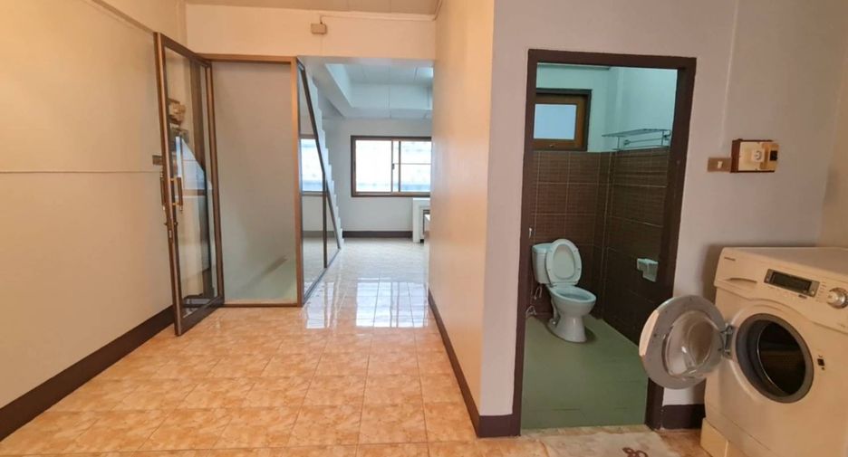 For sale 2 ベッドルーム retail Space in Mueang Chiang Mai, Chiang Mai