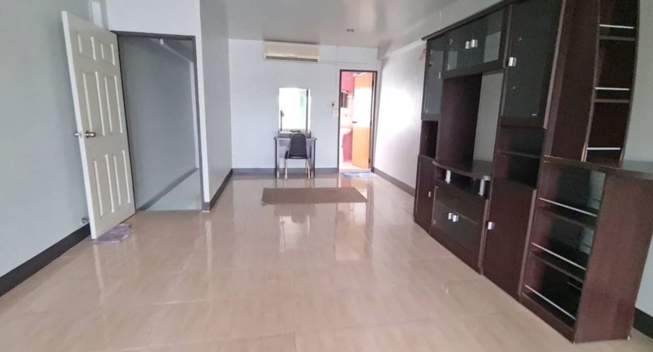 For sale 2 ベッドルーム retail Space in Mueang Chiang Mai, Chiang Mai