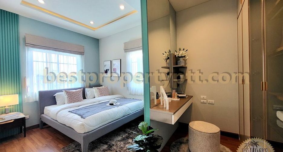 For sale 4 ベッドルーム townhouse in Bang Lamung, Chonburi