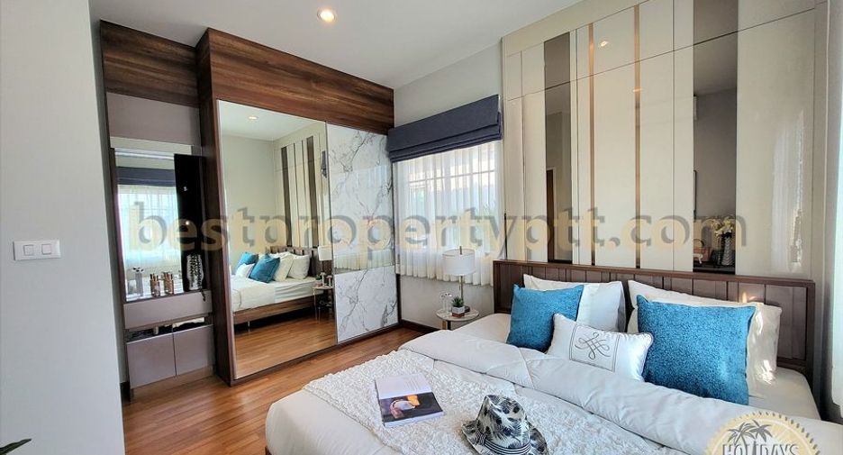 For sale 4 ベッドルーム townhouse in Bang Lamung, Chonburi