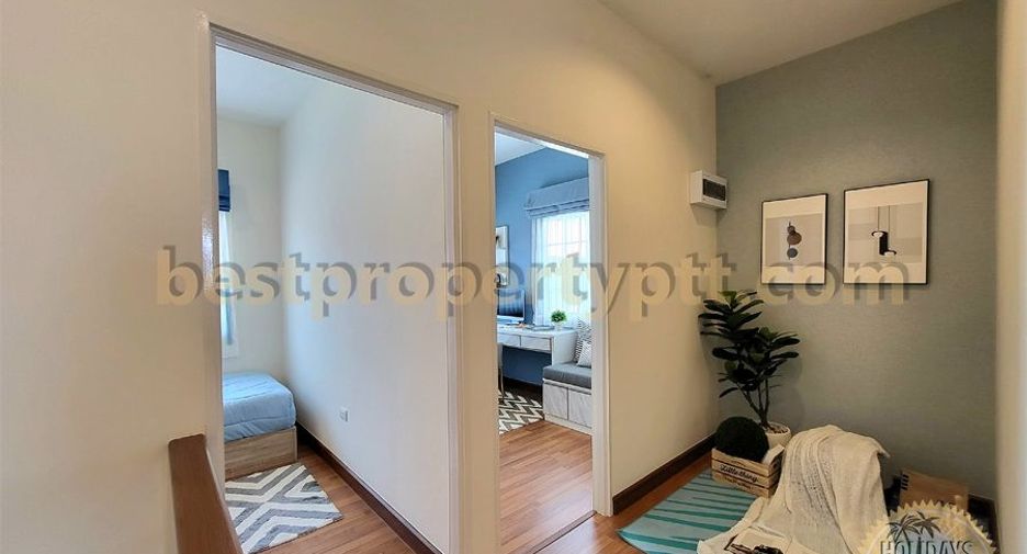 For sale 4 ベッドルーム townhouse in Bang Lamung, Chonburi