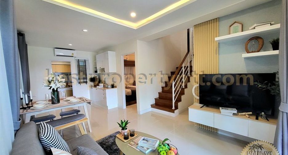 For sale 4 ベッドルーム townhouse in Bang Lamung, Chonburi