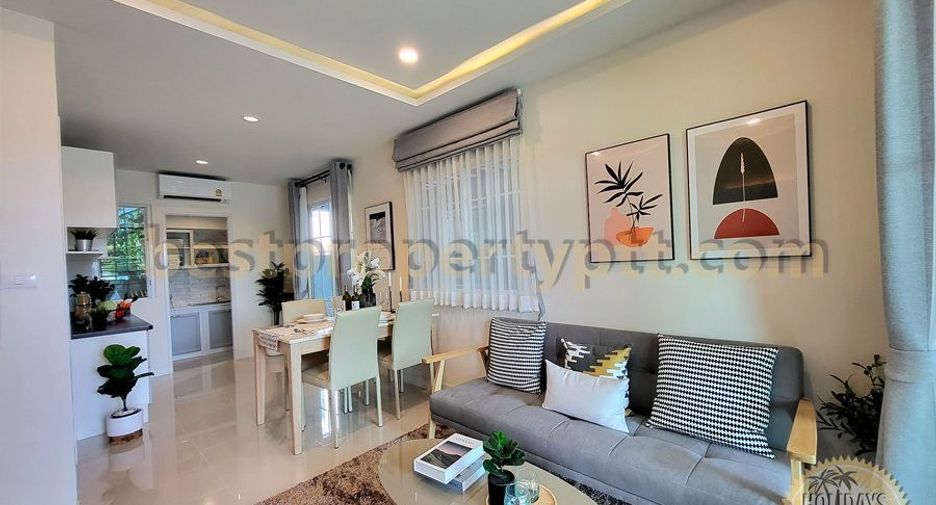 For sale 4 bed townhouse in Huay Yai, Pattaya