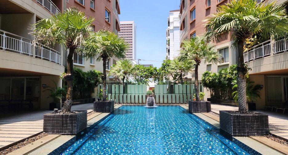 For sale 2 ベッドルーム condo in Watthana, Bangkok
