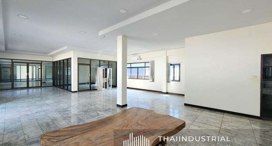 Lagerhaus zur Miete in Thanyaburi, Pathum Thani
