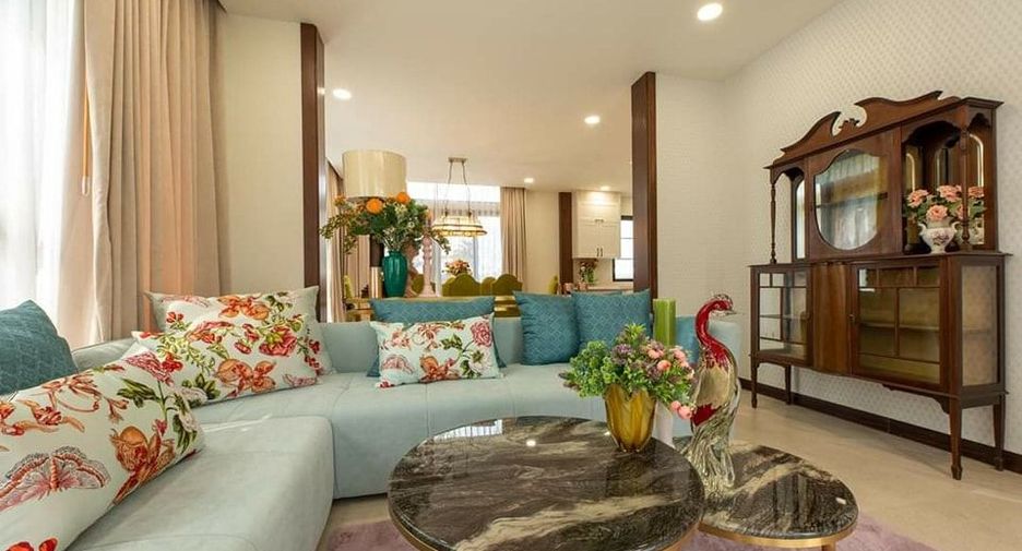 Villa en venta de 4 habitaciones en Saraphi, Chiang Mai