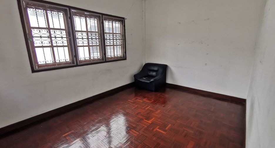 For sale 2 bedrooms townhouse in Sai Mai, Bangkok