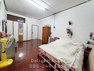 出售 5 卧室 商业空间 在 Yan Nawa, 曼谷
