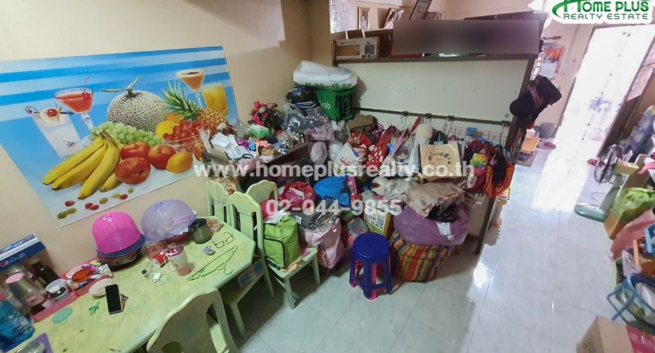 Casa adosada en venta de 4 habitaciones en Bang Na, Bangkok