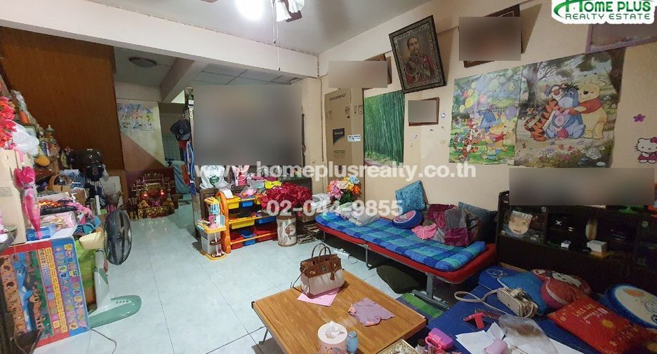 Casa adosada en venta de 4 habitaciones en Bang Na, Bangkok