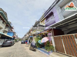 Casa adosada en venta de 4 habitaciones en Bang Na, Bangkok