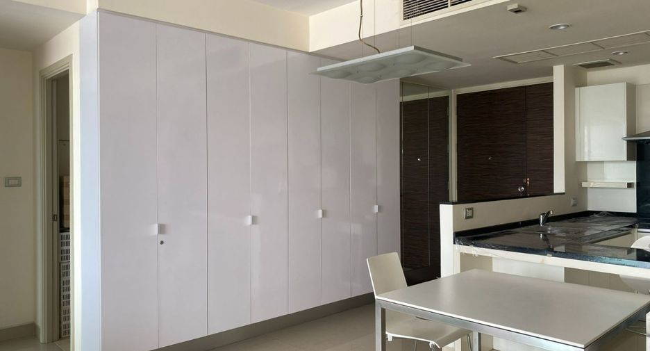 For sale 2 bedrooms condo in Bang Kho Laem, Bangkok