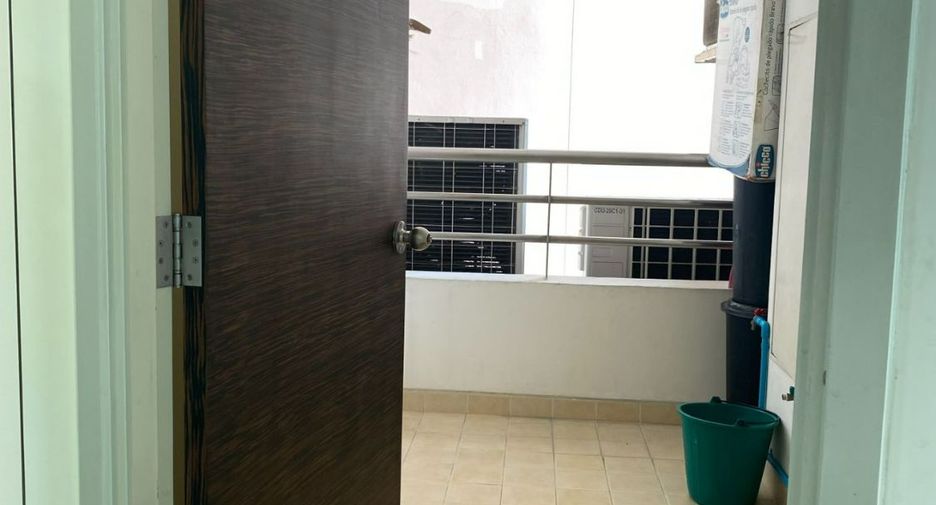 For sale 2 bedrooms condo in Bang Kho Laem, Bangkok