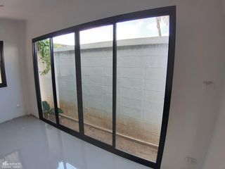 For rent and for sale 3 bed townhouse in Krathum Baen, Samut Sakhon