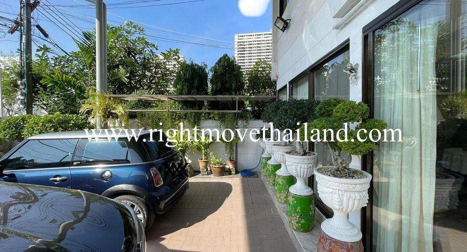 ขาย 4 เตียง บ้านเดี่ยว ใน วัฒนา, กรุงเทพฯ