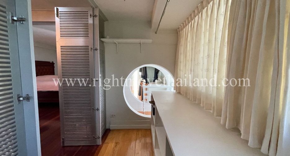 ขาย 4 เตียง บ้านเดี่ยว ใน วัฒนา, กรุงเทพฯ