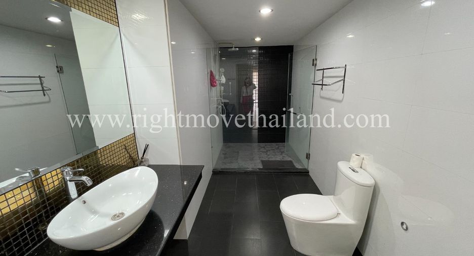 ขาย 4 เตียง บ้านเดี่ยว ใน วัฒนา, กรุงเทพฯ
