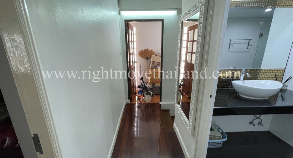 ขาย 4 เตียง บ้านเดี่ยว ใน วัฒนา, กรุงเทพฯ