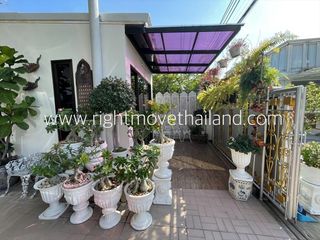 For sale 4 bed house in Watthana, Bangkok