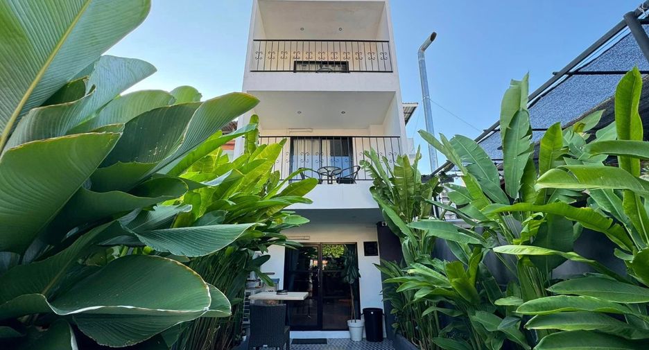 For sale 4 bed hotel in South Pattaya, Pattaya