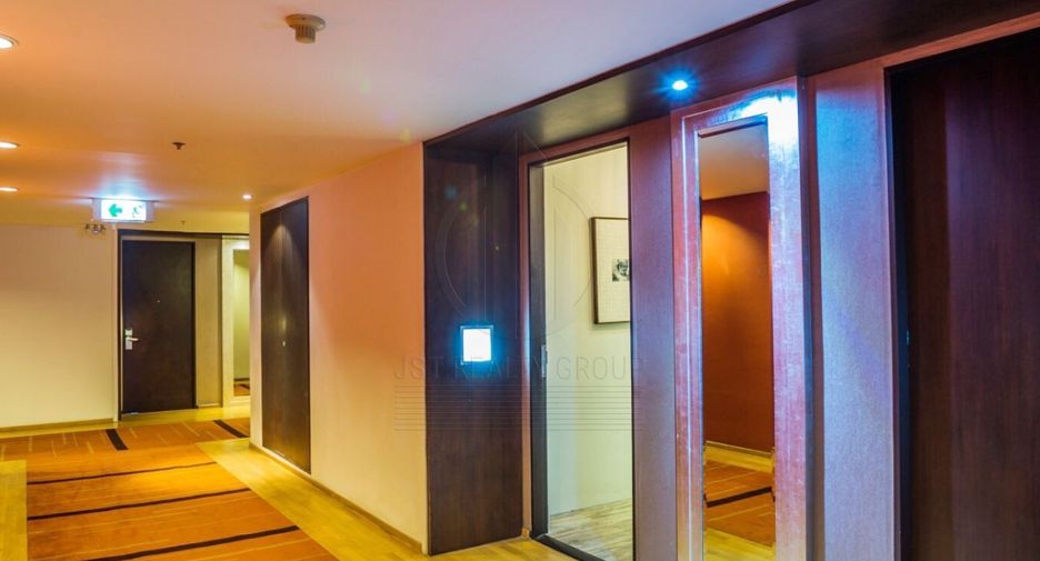 Wohnung zum Kauf mit 2 Zimmer in Bang Rak, Bangkok