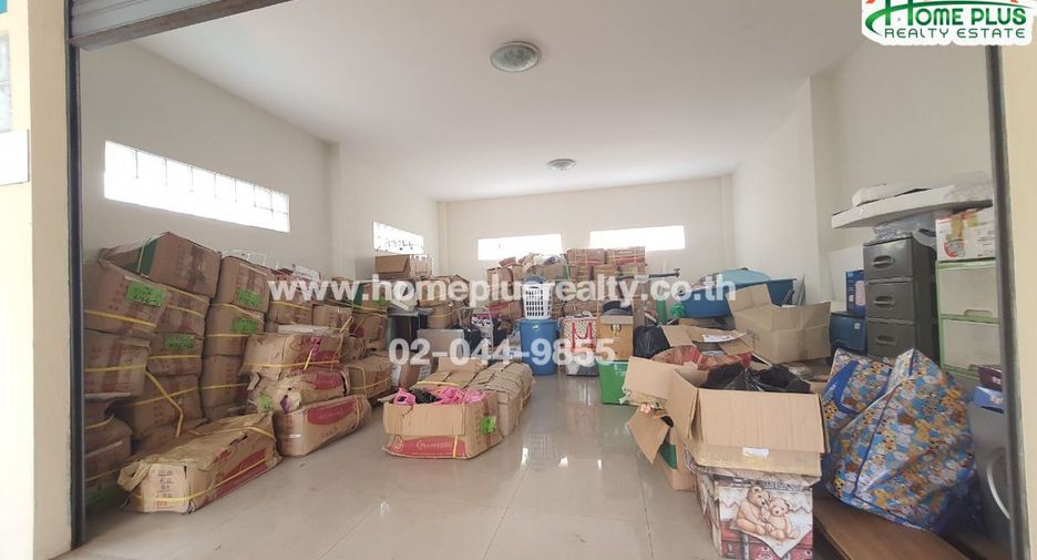 À vendre 6 chambres maison à Huai Khwang, Bangkok