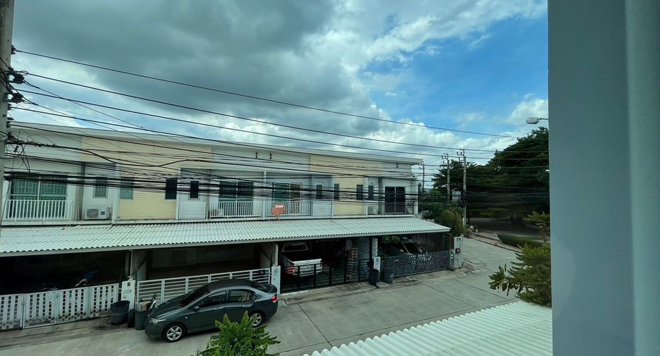 出售 3 卧室 联排别墅 在 Don Mueang, 曼谷