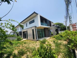 For sale 4 bed house in Mueang Nakhon Ratchasima, Nakhon Ratchasima