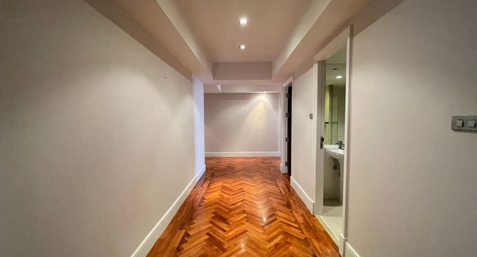 Apartamento en alquiler de 4 habitaciones en Khlong Toei, Bangkok