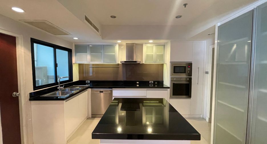 Apartamento en alquiler de 4 habitaciones en Khlong Toei, Bangkok