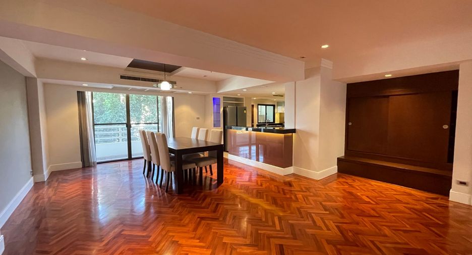 Apartamento en alquiler de 4 habitaciones en Khlong Toei, Bangkok