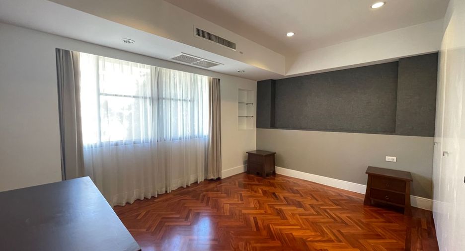 Apartamento en alquiler de 4 habitaciones en Khlong Toei, Bangkok