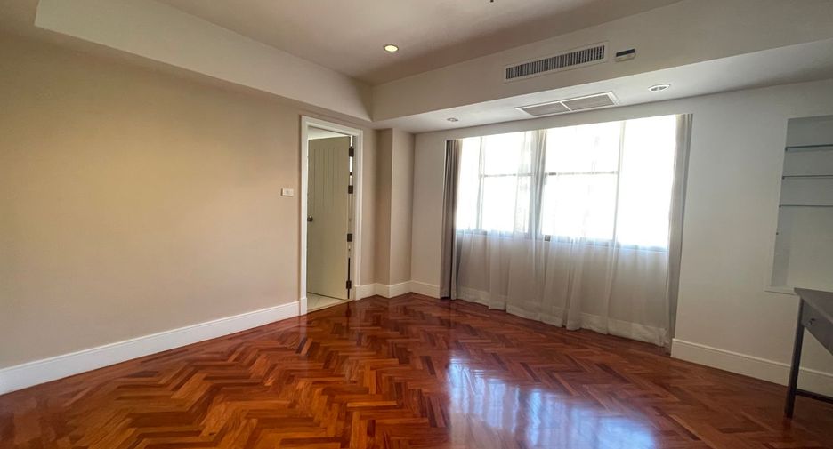 Apartamento en alquiler de 4 habitaciones en Khlong Toei, Bangkok