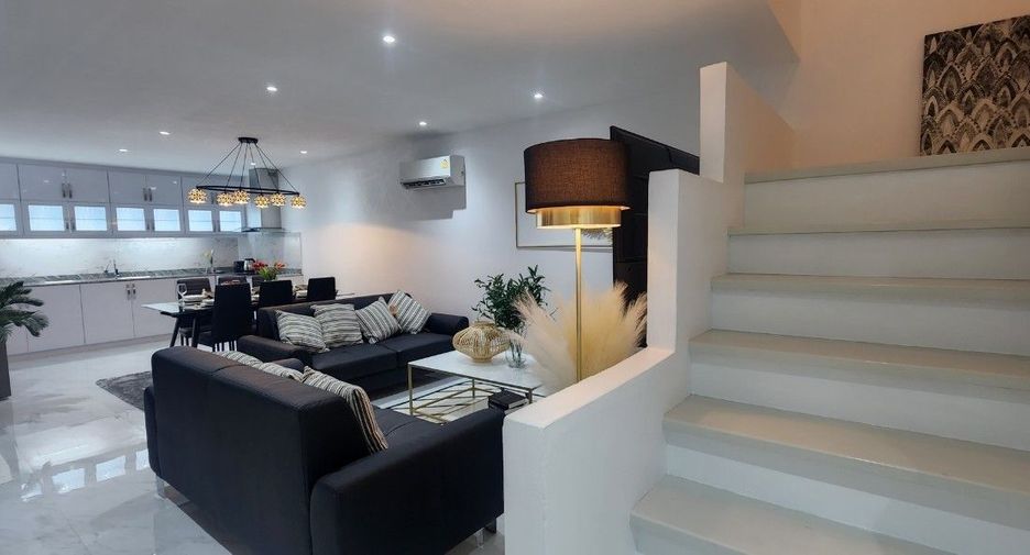 For sale 3 bed villa in Mueang Rayong, Rayong