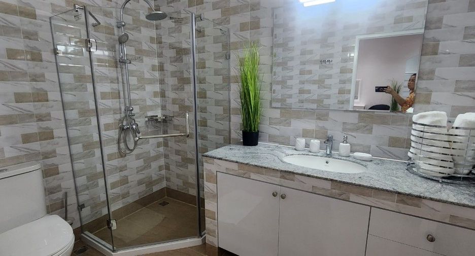 For sale 3 bed villa in Mueang Rayong, Rayong