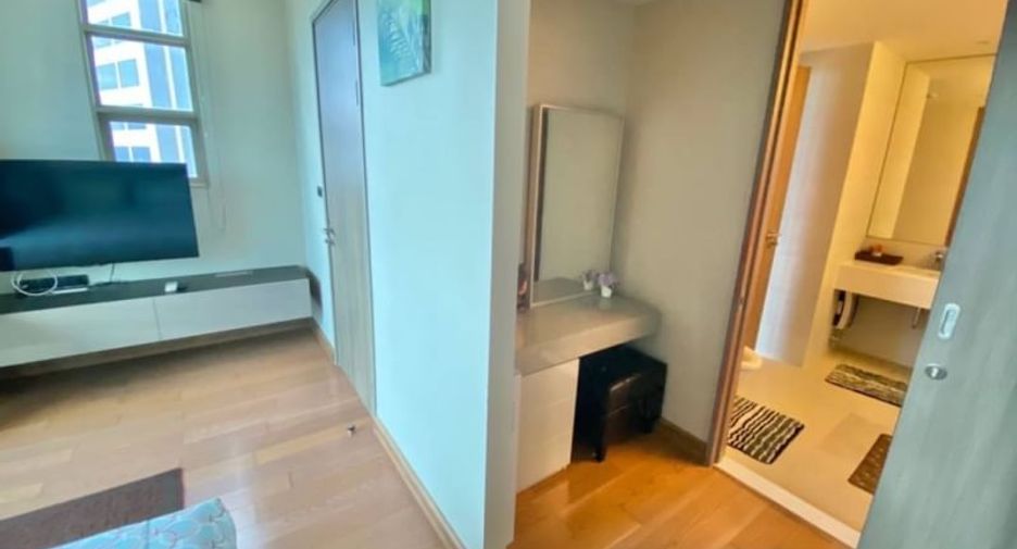 For sale 1 bed condo in Si Racha, Chonburi